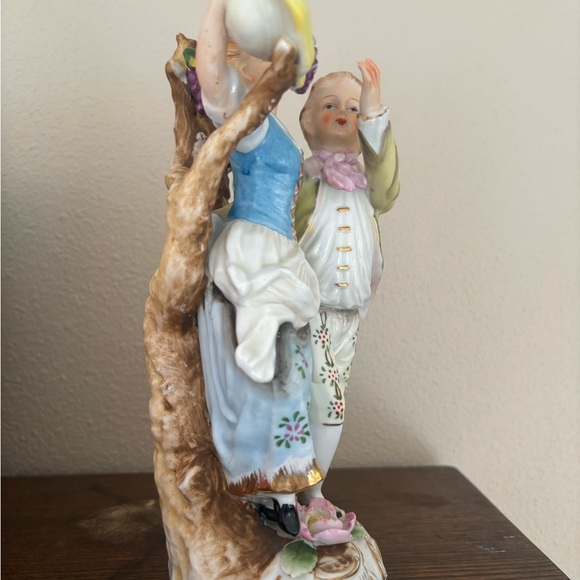 Vintage Ucagco Japan Couple In A Vineyard Gold Trim - Picture 7 of 10